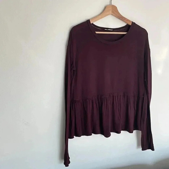 Aritzia  | Wilfred Plumb/Wine Peplum Top - Picture 5 of 5